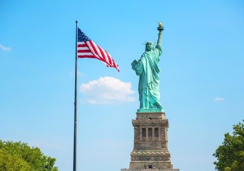 Fluxo de visitantes overseas para os Estados Unidos caiu 7% em relação a julho de 2025
