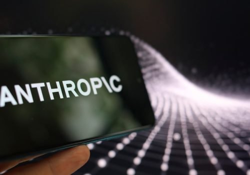( NÃO USAR APOS O DIA 20/7/2026, CONSULTAR A FOTOGRAFIA ) - Anthropic AI logo is seen displayed on a smartphone screen. Photo Smart Future/Adobe Stock Foto:  Photo Smart Future/Adobe Stock